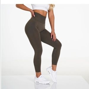NVGTN Solid Olive Seamless Legging